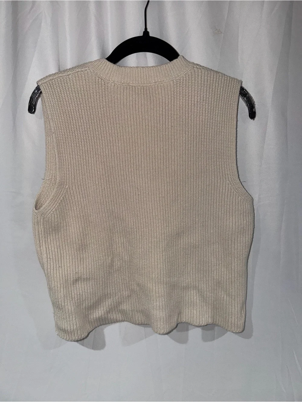 Zara Vest Cream Knit V-Neck Sweater Ribbed Sleeveless Pullover Top M